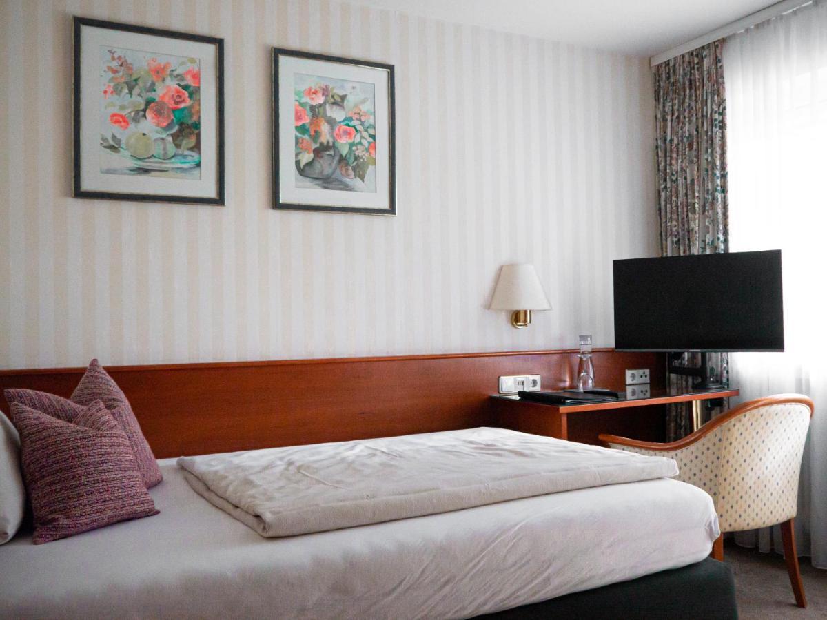 Parkhotel Bad Wünnenberg Esterno foto